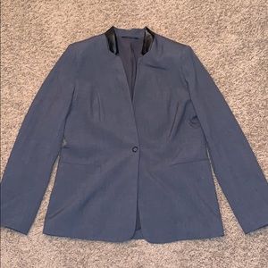 ❌❌SOLD ON FACEBOOK❌❌ 
Tahari Gray Blazer Size 10